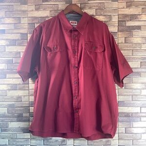 EUC Mens 2XL Wrangler Flex For Comfort Short sleeve Button down Maroon Shirt